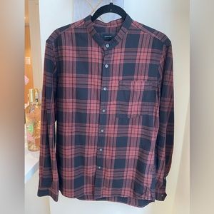 Reserved long sleeve button up, no collar